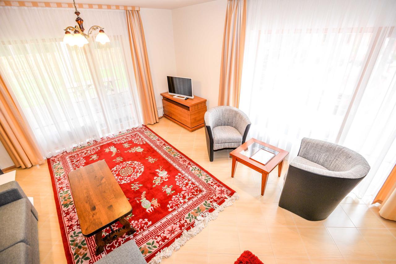Ferienwohnung Salkoni Pape Exterior foto